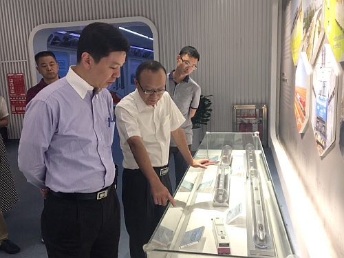 驻武汉办主任冯浩贤参观株州规划展览馆