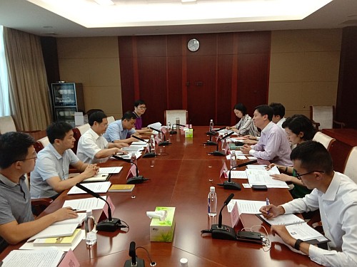 驻武汉办主任冯浩贤与江西省发展和改革委员会会面