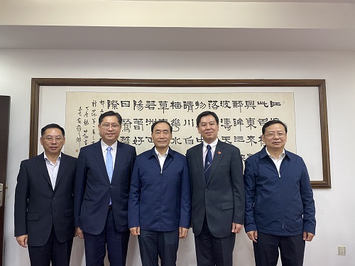 驻武汉办主任冯浩贤和候任主任郭伟勋与湖北省副省长赵海山、湖北省政府副秘书长刘仲初和湖北省港澳办副主任陈汉华会面