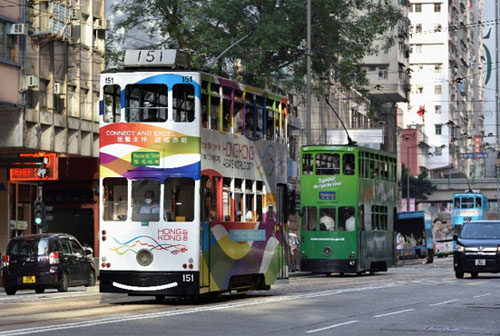 駐武漢辦主任郭偉勳(左二)考察漢港澳青年交流驛站