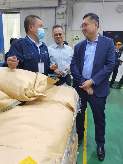 驻武汉办主任考察赣州市港资企业