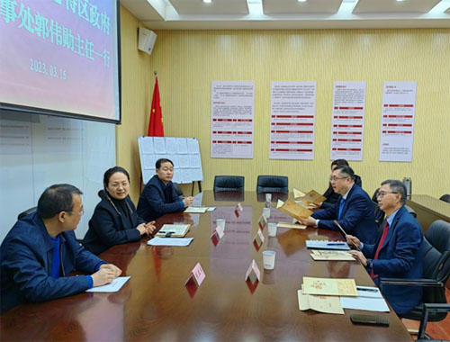 駐武漢辦主任郭偉勳(右二)拜訪鄭州市委統戰部