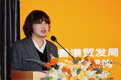 贸发局华中代表吴潇潇发言
