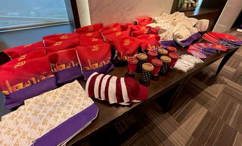 香港特區成立二十五周年紀念品。