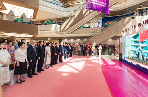 觀眾現場觀看香港特區成立25周年升旗儀式及及香港特區第六屆政府就職典禮